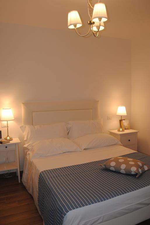 B&B La Gatta Sul Tetto Borgo san Donato  Szoba fotó